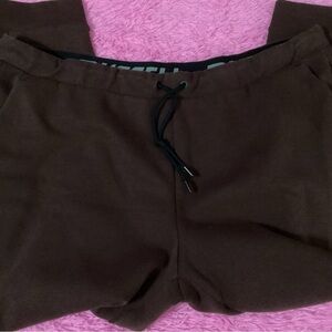 2PK RUSSELL ATHLETIC WEAR, SIZE 3X 1 PR SWEATPANTS AND 1 PR ATHLETIC SHORTS